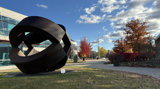 Photo of a sculpture at HVCC's Siek Campus Center