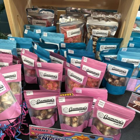 Shaker Holiday Market